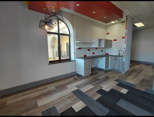 134M² OFFICE TO LET IN MAGALIESSIG